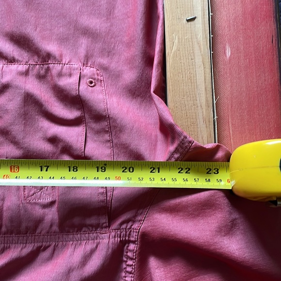 G.H. Bass & Co. Casual Button Down Shirt - Color: Salmon, Size: L - Picture 8 of 8